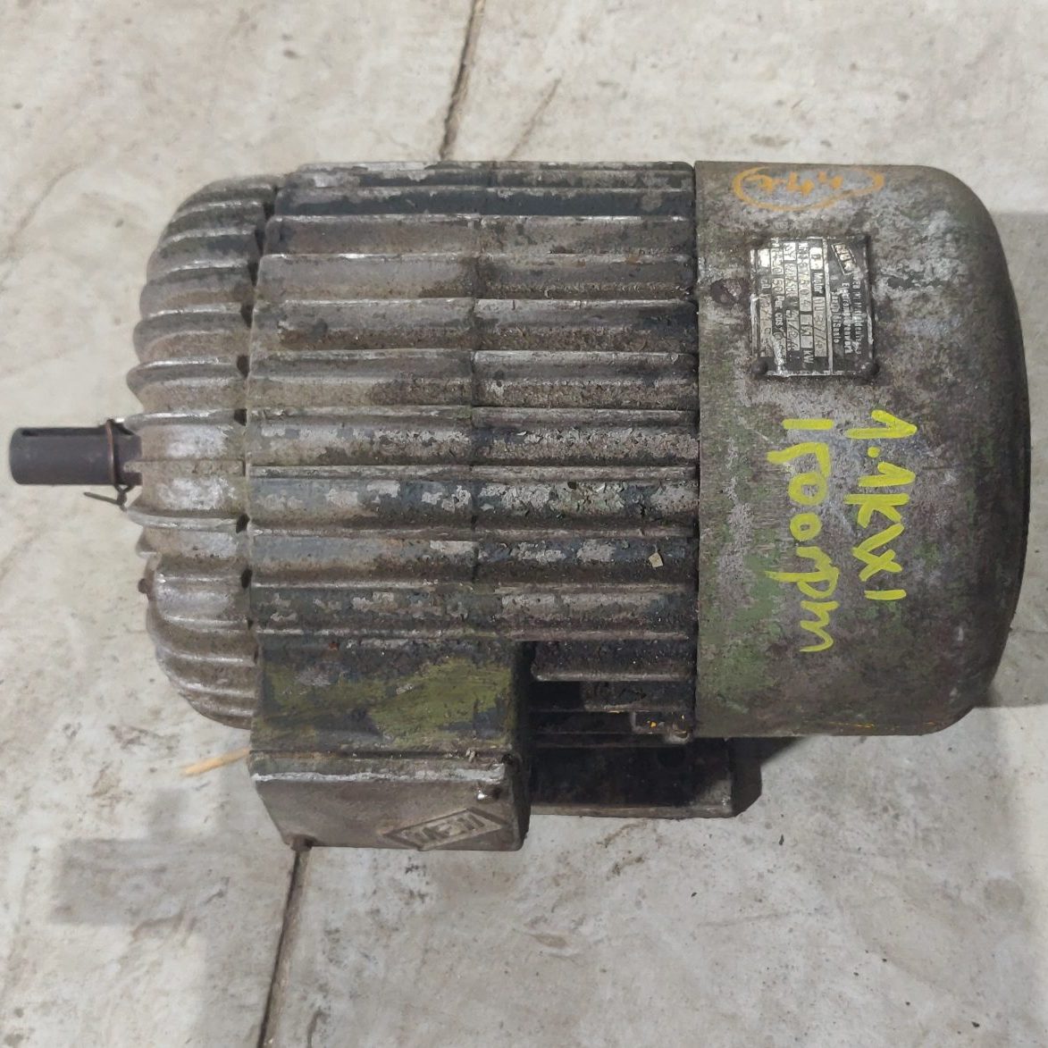 IMG_20230617_183128 Motor electric trifazat VEB 1.1kW 1500rpm - imagine 1