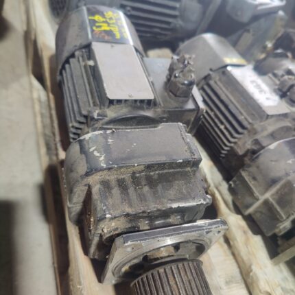 Motor electric cu reductor SEW 0.12kW 353rpm