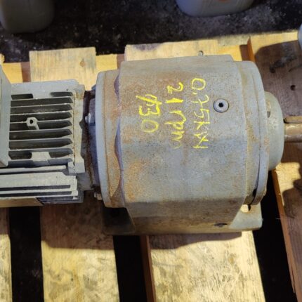 Motor electric cu reductor SEW 0.75kW 21rpm