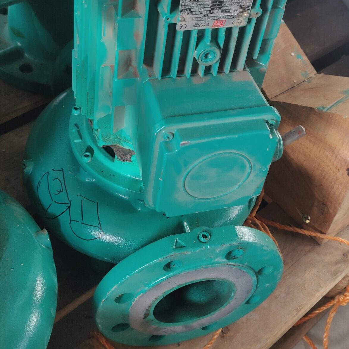IMG_20221220_132736 Pompa apa recirculare WILO 3kW 3000rpm, IL80/130-3/2, Q=40-50mc, H=18-22m - imagine 1