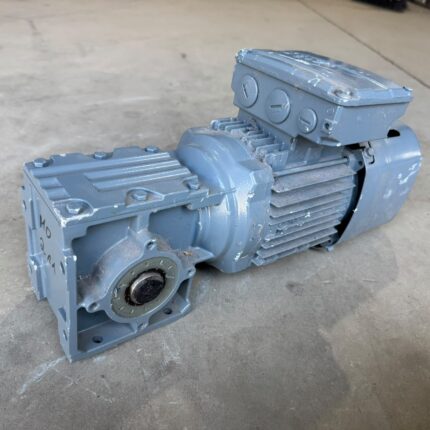Motor electric trifazat cu reductor SEW 0.55kW 74rpm