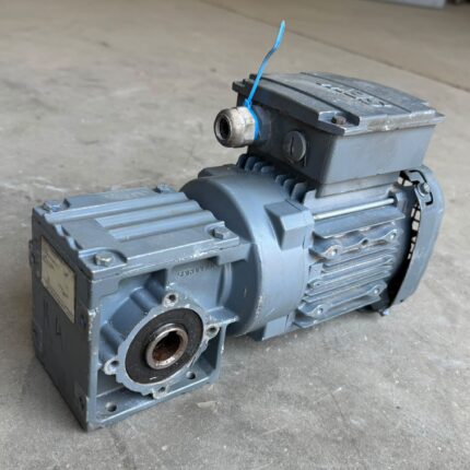 Motor electric trifazat cu reductor SEW 0.37kW 84rpm