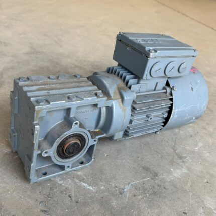 Motor electric trifazat cu reductor SEW 0.37kW 50rpm