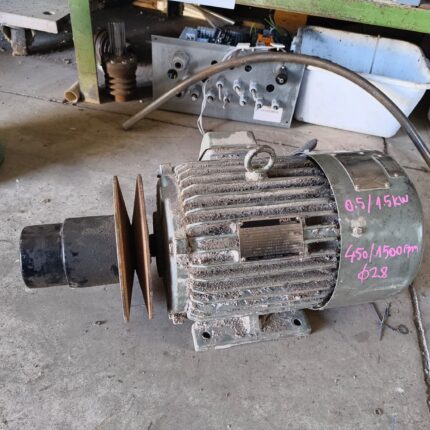 Motor electric trifazat Fuji, 1.5/0.5kW 1500/450rpm